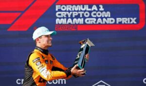 Lando Norris menjuarai F1 Miami 2024 usai mengalahkan Verstappen